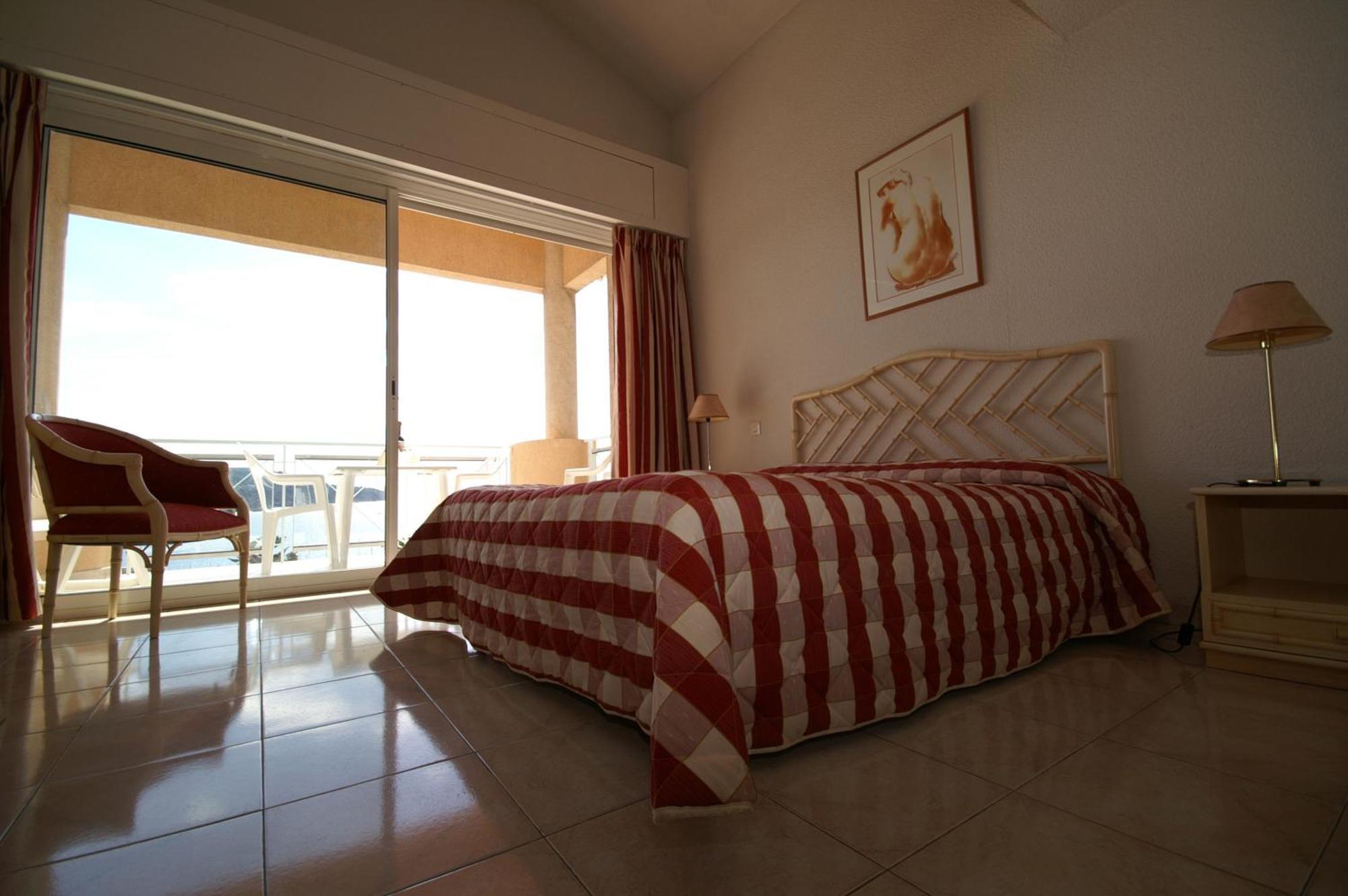 Hotel La Flore 3*