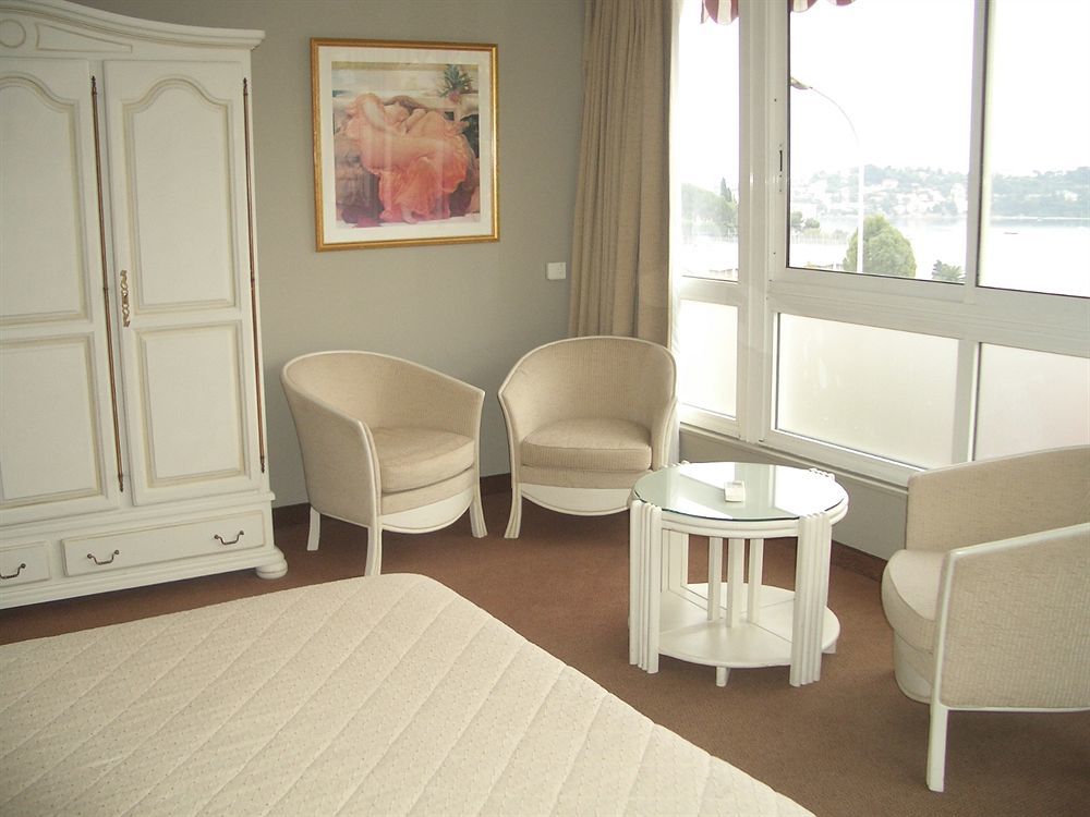 La Flore Hotel